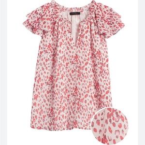 Banana Republic Leopard V Neck Cap Sleeve Blouse in White/Pink Size Medium